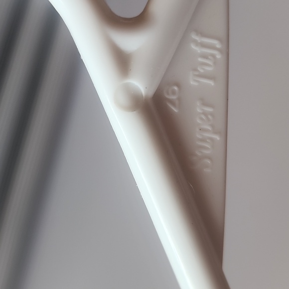 10 pieces of Super Tuff, Unique Hangers. - Picture 7 of 7